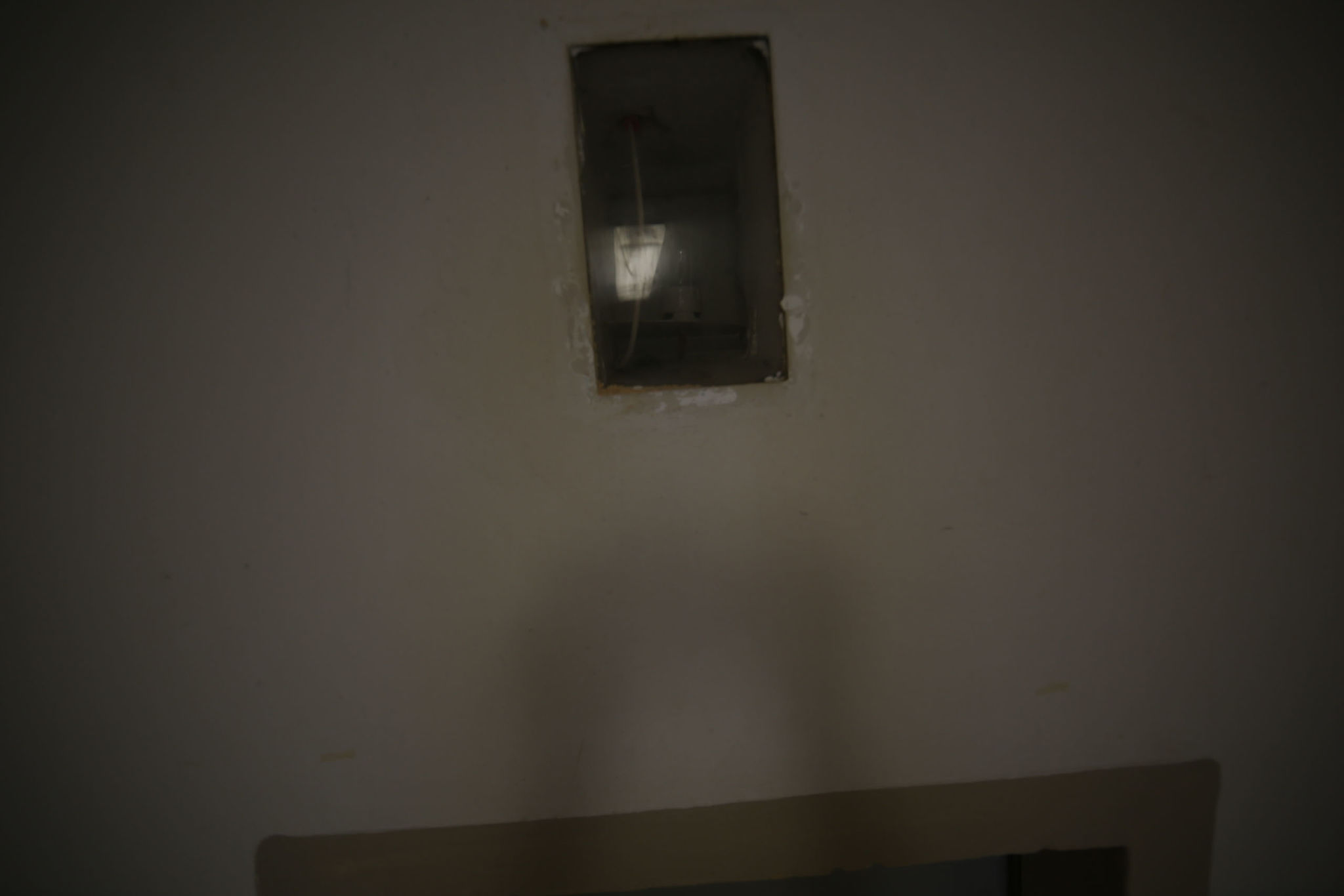 Aufnahmen vom 19.7.2013 des Raums 124 im Erdgeschoss des Nordflügels der zentralen Untersuchungshaftanstalt des Ministerium für Staatssicherheit der Deutschen Demokratischen Republik in Berlin-Hohenschönhausen, Foto 1418