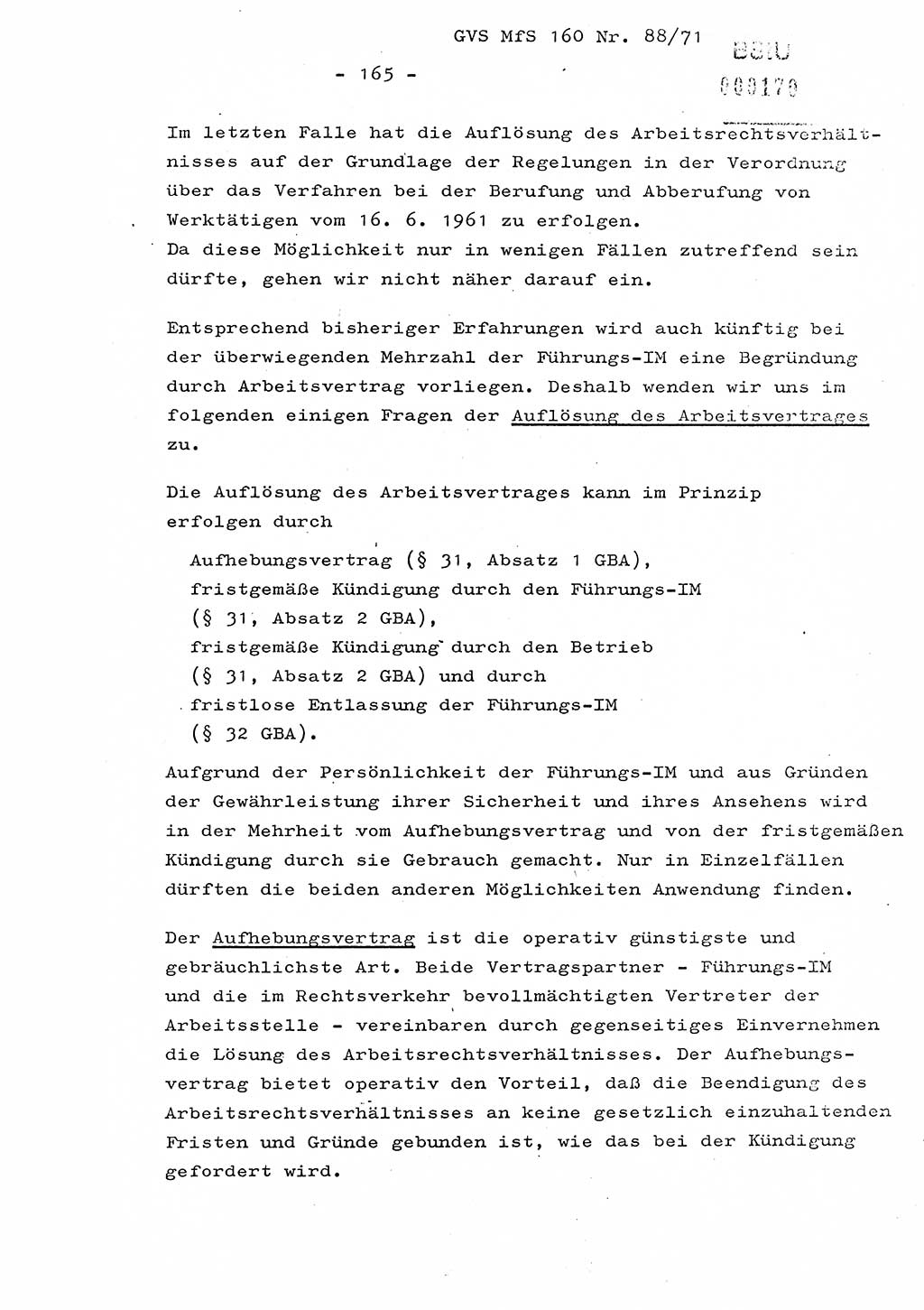 Dissertation Oberstleutnant Josef Schwarz (BV Schwerin), Major Fritz Amm (JHS), Hauptmann Peter Gräßler (JHS), Ministerium für Staatssicherheit (MfS) [Deutsche Demokratische Republik (DDR)], Juristische Hochschule (JHS), Geheime Verschlußsache (GVS) 160-88/71, Potsdam 1972, Seite 165 (Diss. MfS DDR JHS GVS 160-88/71 1972, S. 165)