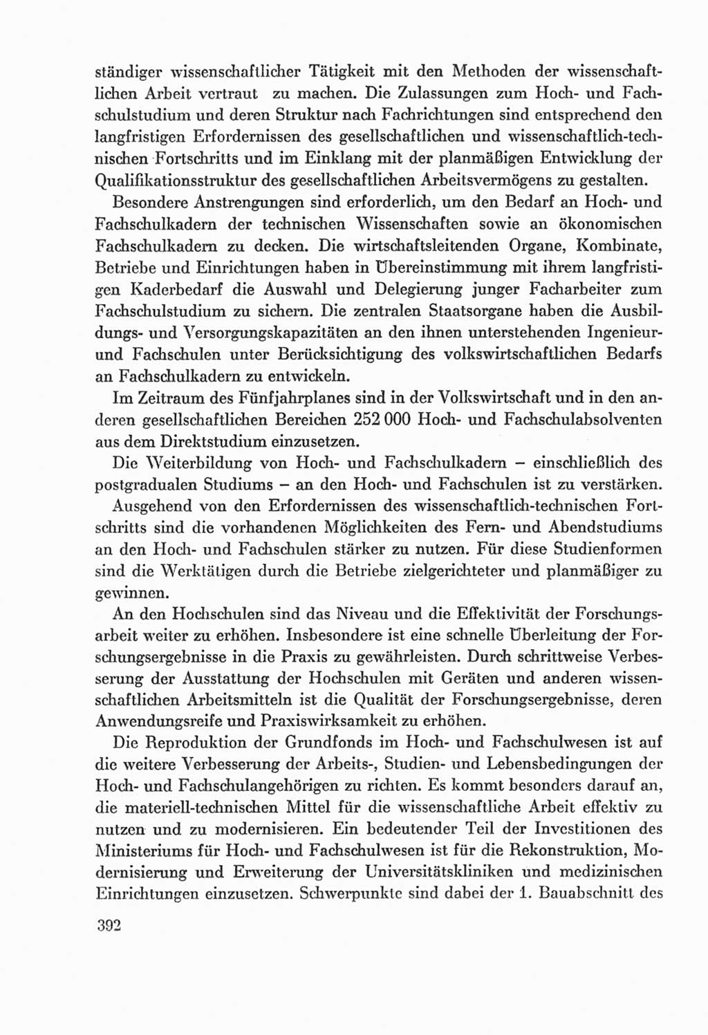 Protokoll der Verhandlungen des Ⅸ. Parteitages der Sozialistischen Einheitspartei Deutschlands (SED) [Deutsche Demokratische Republik (DDR)] 1976, Band 2, Seite 392 (Prot. Verh. Ⅸ. PT SED DDR 1976, Bd. 2, S. 392)