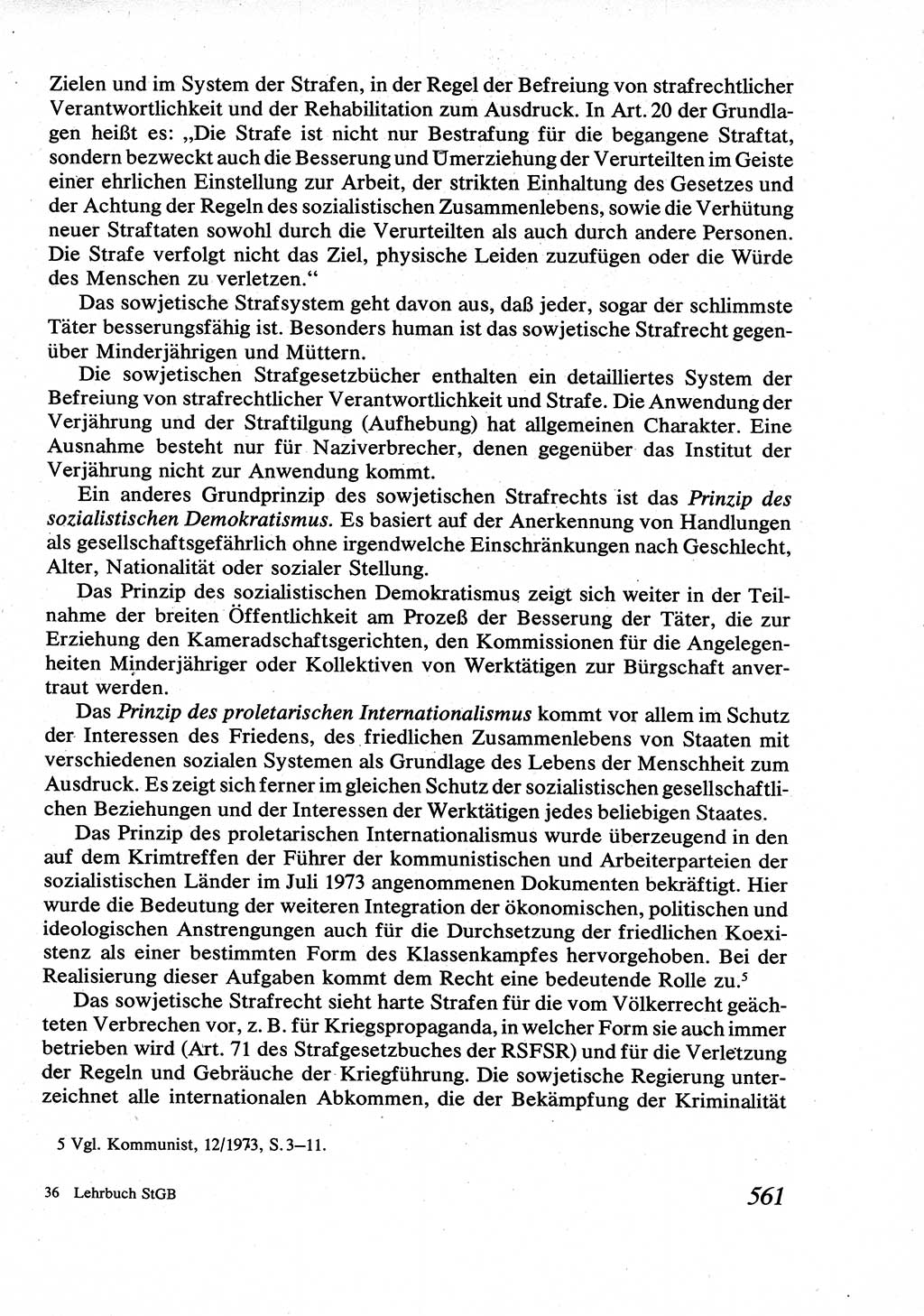Strafrecht [Deutsche Demokratische Republik (DDR)], Allgemeiner Teil, Lehrbuch 1976, Seite 561 (Strafr. DDR AT Lb. 1976, S. 561)