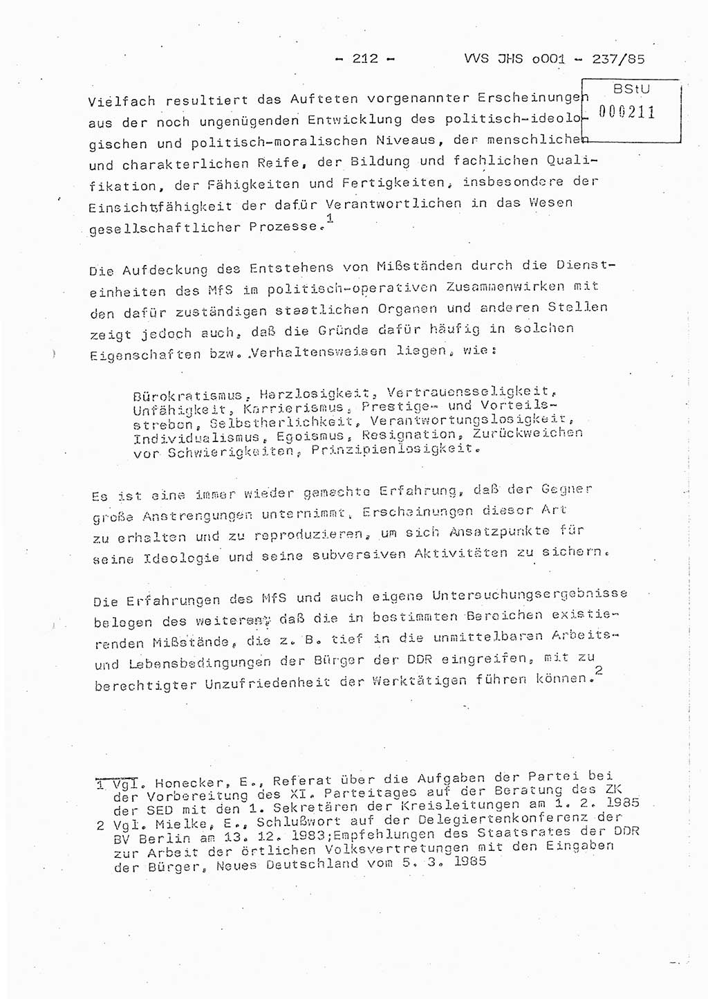 Dissertation Oberstleutnant Peter Jakulski (JHS), Oberstleutnat Christian Rudolph (HA Ⅸ), Major Horst Böttger (ZMD), Major Wolfgang Grüneberg (JHS), Major Albert Meutsch (JHS), Ministerium für Staatssicherheit (MfS) [Deutsche Demokratische Republik (DDR)], Juristische Hochschule (JHS), Vertrauliche Verschlußsache (VVS) o001-237/85, Potsdam 1985, Seite 212 (Diss. MfS DDR JHS VVS o001-237/85 1985, S. 212)