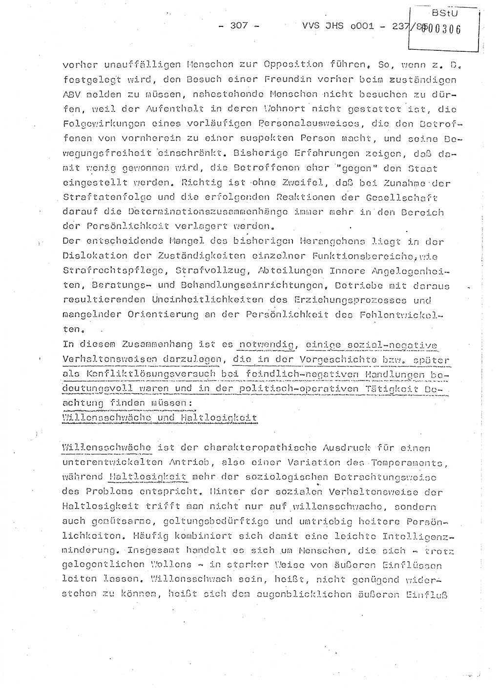 Dissertation Oberstleutnant Peter Jakulski (JHS), Oberstleutnat Christian Rudolph (HA Ⅸ), Major Horst Böttger (ZMD), Major Wolfgang Grüneberg (JHS), Major Albert Meutsch (JHS), Ministerium für Staatssicherheit (MfS) [Deutsche Demokratische Republik (DDR)], Juristische Hochschule (JHS), Vertrauliche Verschlußsache (VVS) o001-237/85, Potsdam 1985, Seite 307 (Diss. MfS DDR JHS VVS o001-237/85 1985, S. 307)